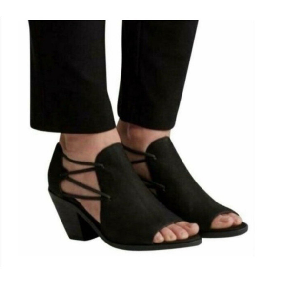 Eileen Fisher Nikki Peep Toe Open Toe Block Heel Size 8 Black Suede Stretch Side - Picture 1 of 12